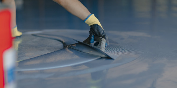 Pintar Fachadas de Casas Unifamiliares / Chalets Lles de Cerdanya · Pintura y Pavimentos para Pintar Garajes y Parkings